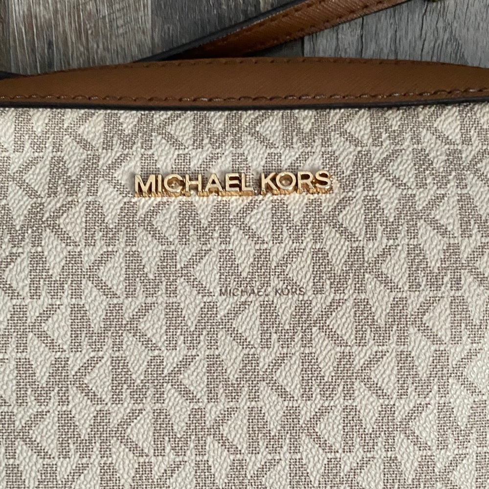 Michael Kors Tan and Cream Logo Crossbody Bag - Picture 4 of 16